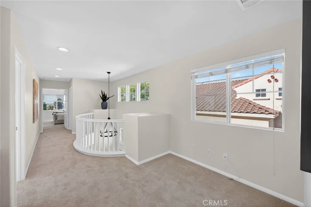 https://cdn.realtyfeed.com/cdn/127/306706743/5515286da7d4346f068f6b6f03e56ac4.webp
