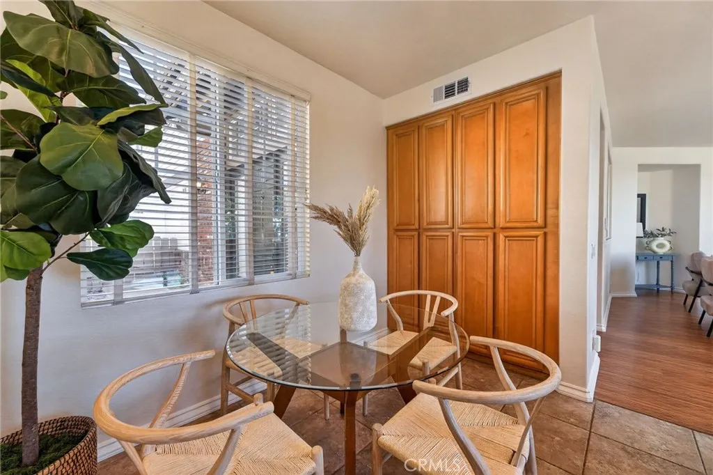 https://cdn.realtyfeed.com/cdn/127/306706743/606dae16c2178cebf5358b9ebbf0725a.webp