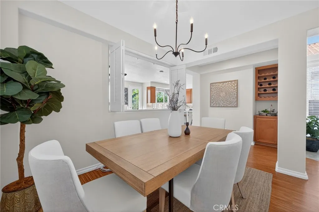 https://cdn.realtyfeed.com/cdn/127/306706743/b6a5c84f5c19a85334cd11636f93d9c4.webp