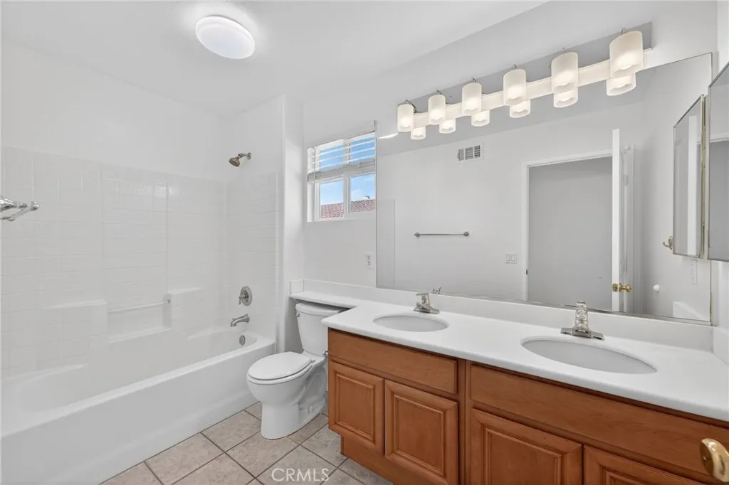https://cdn.realtyfeed.com/cdn/127/306706743/c317e3111904a70c9ff4790e69750327.webp