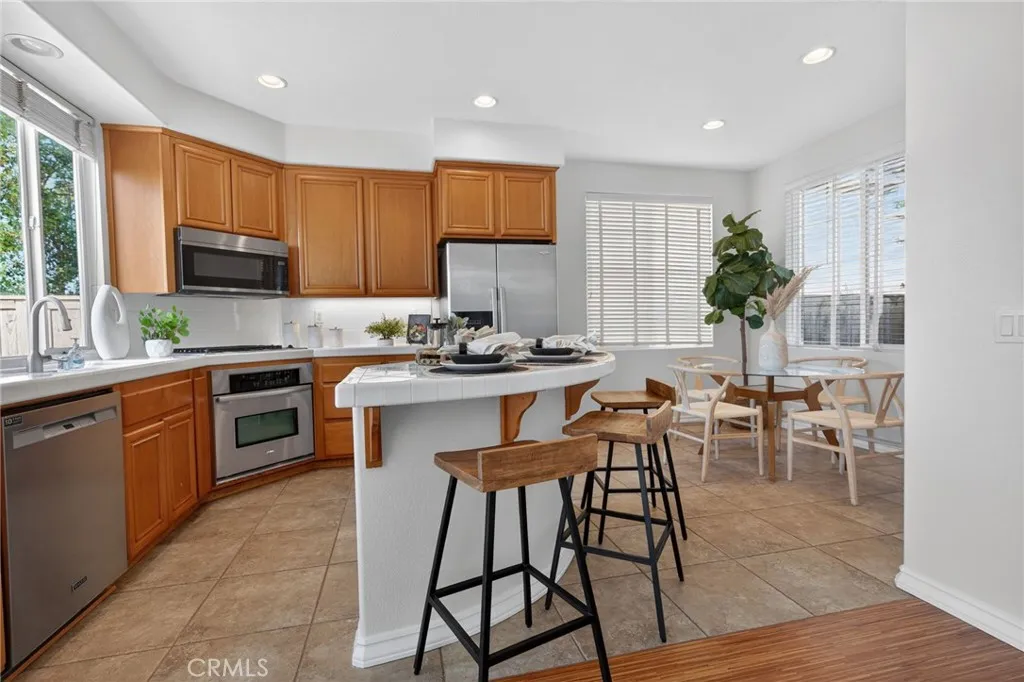 https://cdn.realtyfeed.com/cdn/127/306706743/c5917399370a29ea403156c16b8483e2.webp