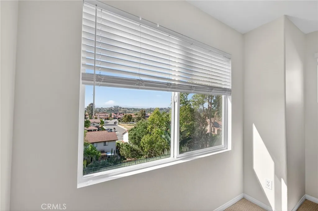 https://cdn.realtyfeed.com/cdn/127/306706743/d8dd609e5ab8113dbb210dc93af54937.webp