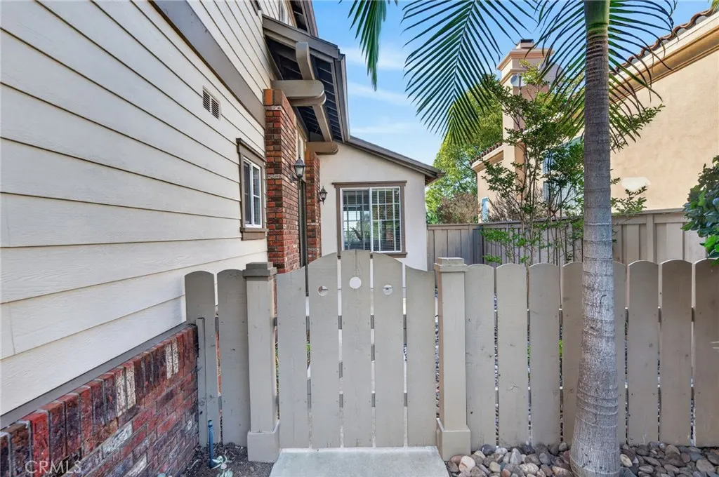 https://cdn.realtyfeed.com/cdn/127/306706743/df4ba1102f1deb2edced39ef360721f8.webp