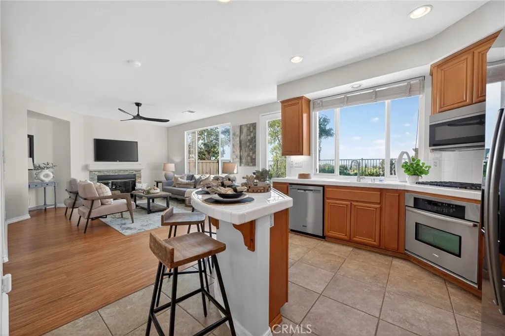 https://cdn.realtyfeed.com/cdn/127/306706743/e48d2385aa33abb19c33c60174c6d502.webp