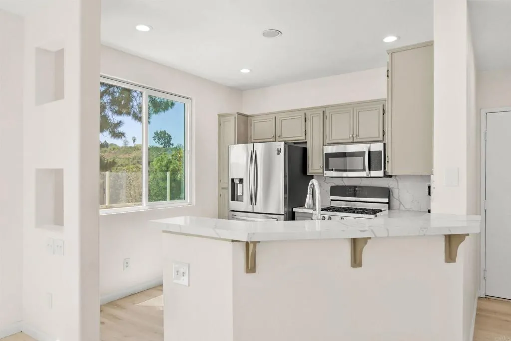 Photo #10: PTP2603267 Listing: Photo #10