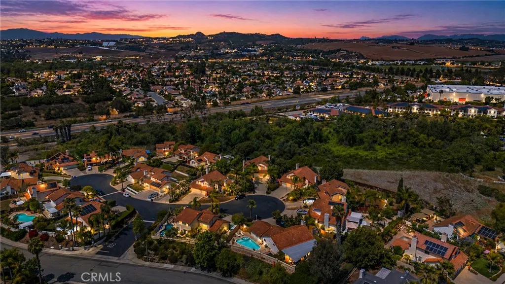 https://cdn.realtyfeed.com/cdn/127/306706871/58c2f34e78a24dfbb3aabe8193b411c7.webp