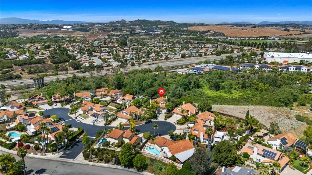 https://cdn.realtyfeed.com/cdn/127/306706871/5d28d7f855d6737599bb0858417016ff.webp