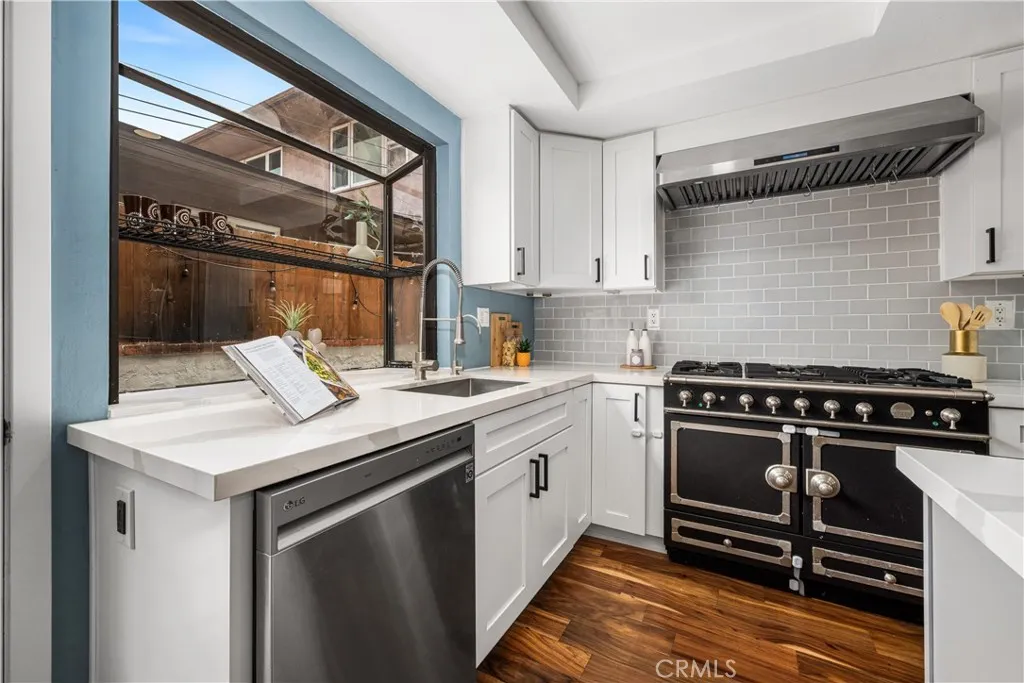 https://cdn.realtyfeed.com/cdn/127/306706909/3f2948ec00824848c3af334838e3ed3e.webp
