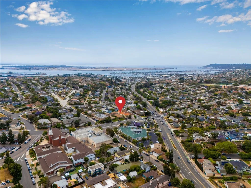 https://cdn.realtyfeed.com/cdn/127/306706909/97d8b4d8a954d86ffc0c2bb639d50bc0.webp