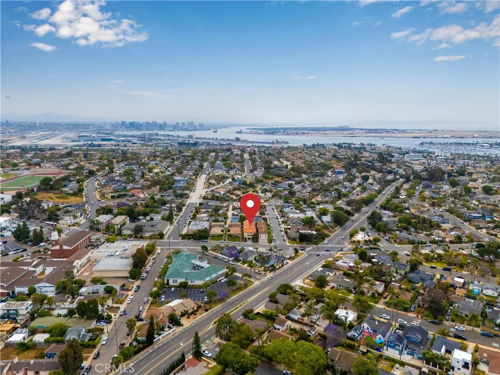 https://cdn.realtyfeed.com/cdn/127/306706909/97ef249ee9b4cb004ced7a49d31d2de3.webp