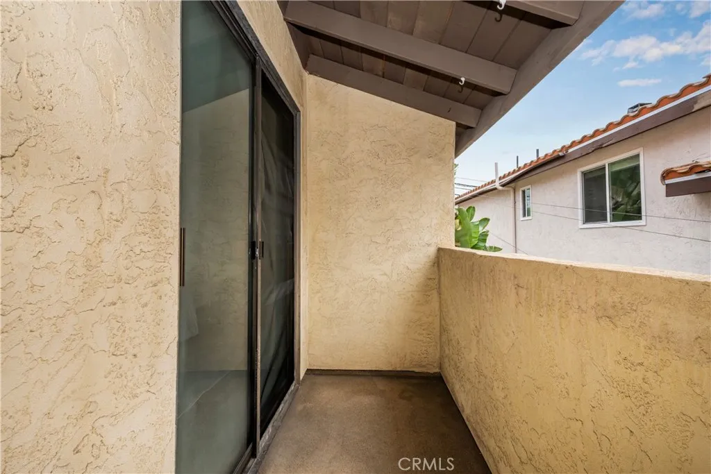 https://cdn.realtyfeed.com/cdn/127/306706909/a4b295f6ac0a5f63ee7ade08274d20f3.webp