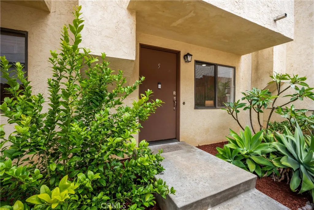 https://cdn.realtyfeed.com/cdn/127/306706909/c8972b00b4efcf02a538f0459331e5d6.webp