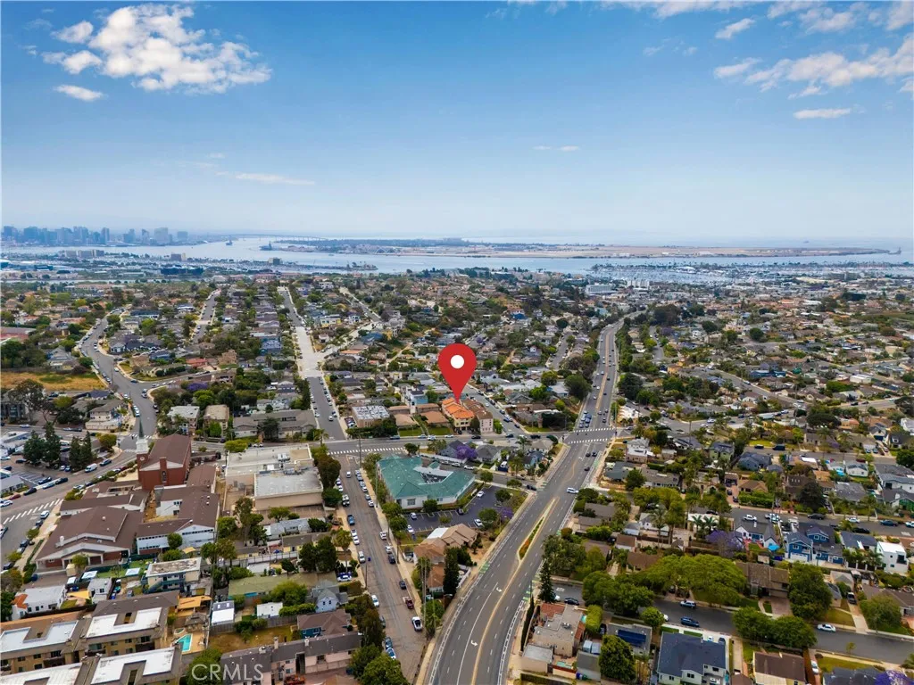 https://cdn.realtyfeed.com/cdn/127/306706909/c8e582e7bab0743d58635b71d5ac8383.webp