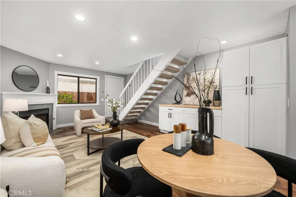https://cdn.realtyfeed.com/cdn/127/306706909/eea8944958f3f9102cfddda57f99a117.webp