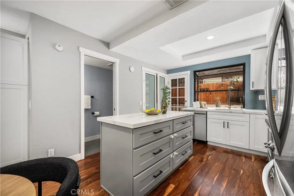 https://cdn.realtyfeed.com/cdn/127/306706909/fced5dc24d19d9d6bea268fbb7abd480.webp