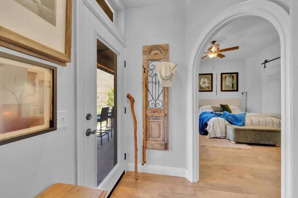 https://cdn.realtyfeed.com/cdn/127/306706952/dfffc898baafa9137b65a82be1c1273f.webp
