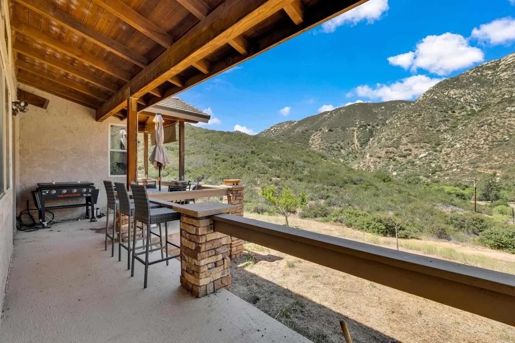 https://cdn.realtyfeed.com/cdn/127/306706952/fd5c803df372d81bdd4431ce67b50720.webp
