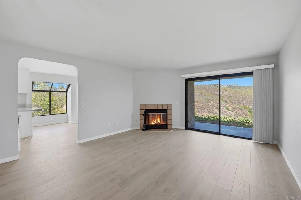 https://cdn.realtyfeed.com/cdn/127/306706987/2013cfa71e6d20e0d31822907b4752ba.webp