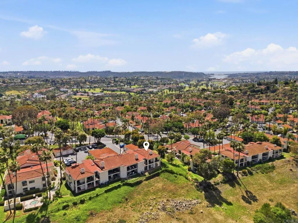 https://cdn.realtyfeed.com/cdn/127/306706987/7e8d54c21f1f1dcb7eb7a8b9af4162c4.webp