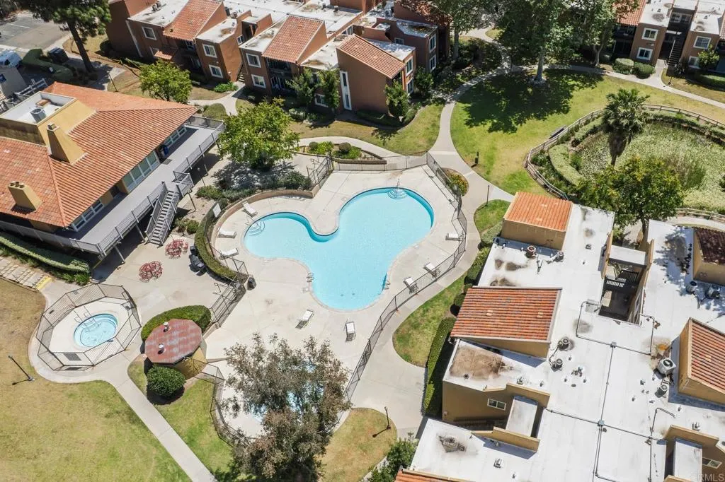 https://cdn.realtyfeed.com/cdn/127/306706990/49ccf3ece1a261e6b8879d42daabb03f.webp