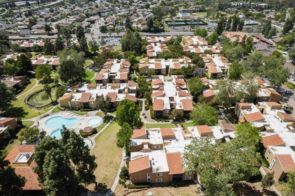 https://cdn.realtyfeed.com/cdn/127/306706990/b17dc1e2379d574696b980a441bb0f75.webp