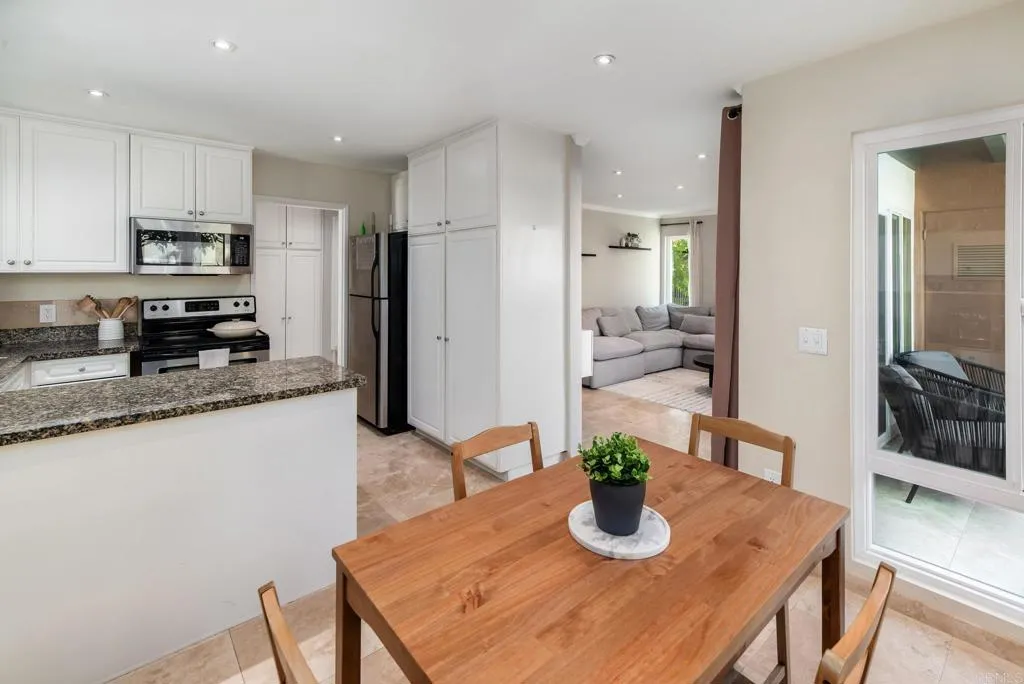 https://cdn.realtyfeed.com/cdn/127/306706990/b49d3c90782051e667333aaa0dfa75be.webp