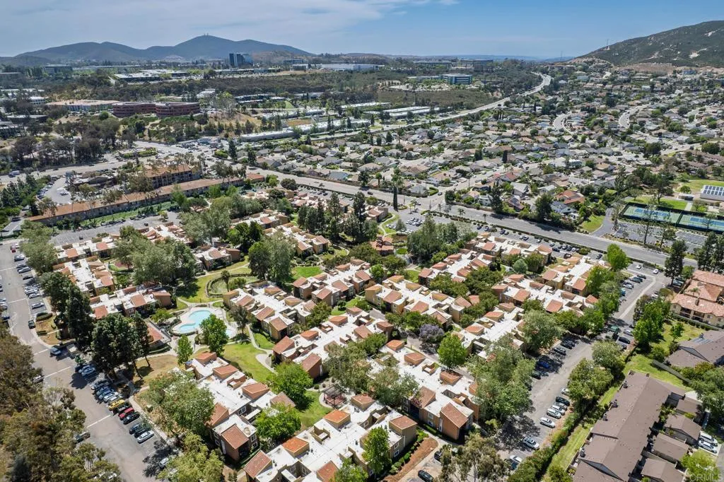 https://cdn.realtyfeed.com/cdn/127/306706990/cc453db5b46586b5f93bac500c0ab3bb.webp