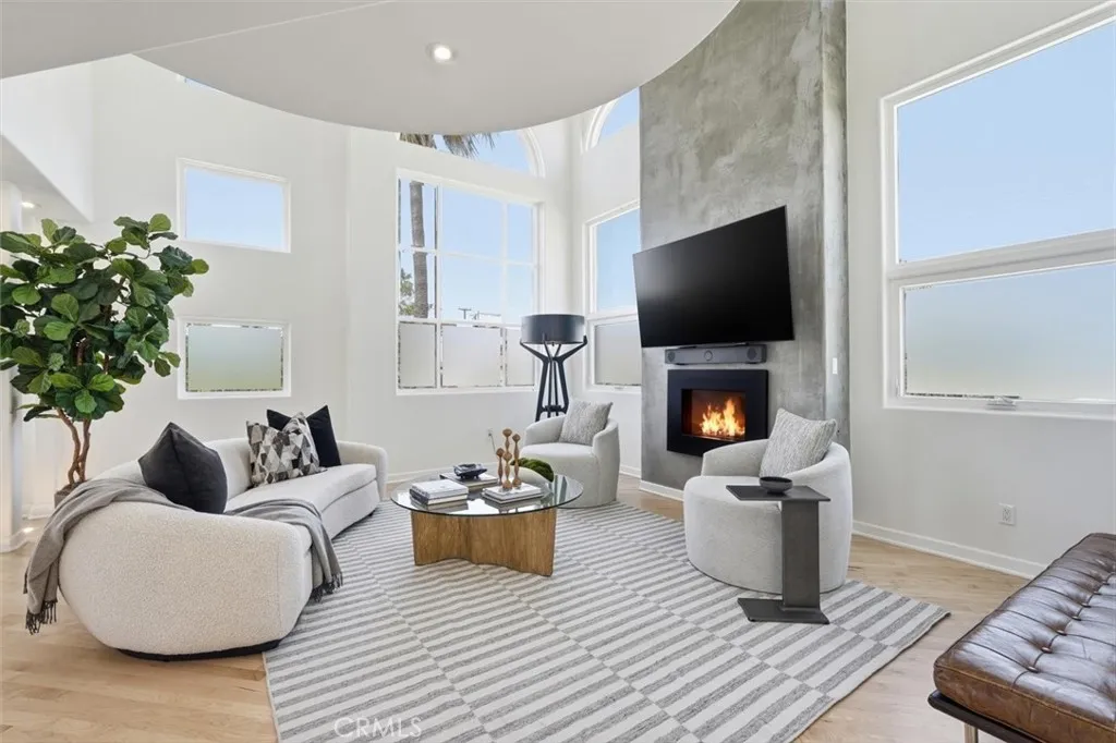 Marina Del Rey, CA 90292
