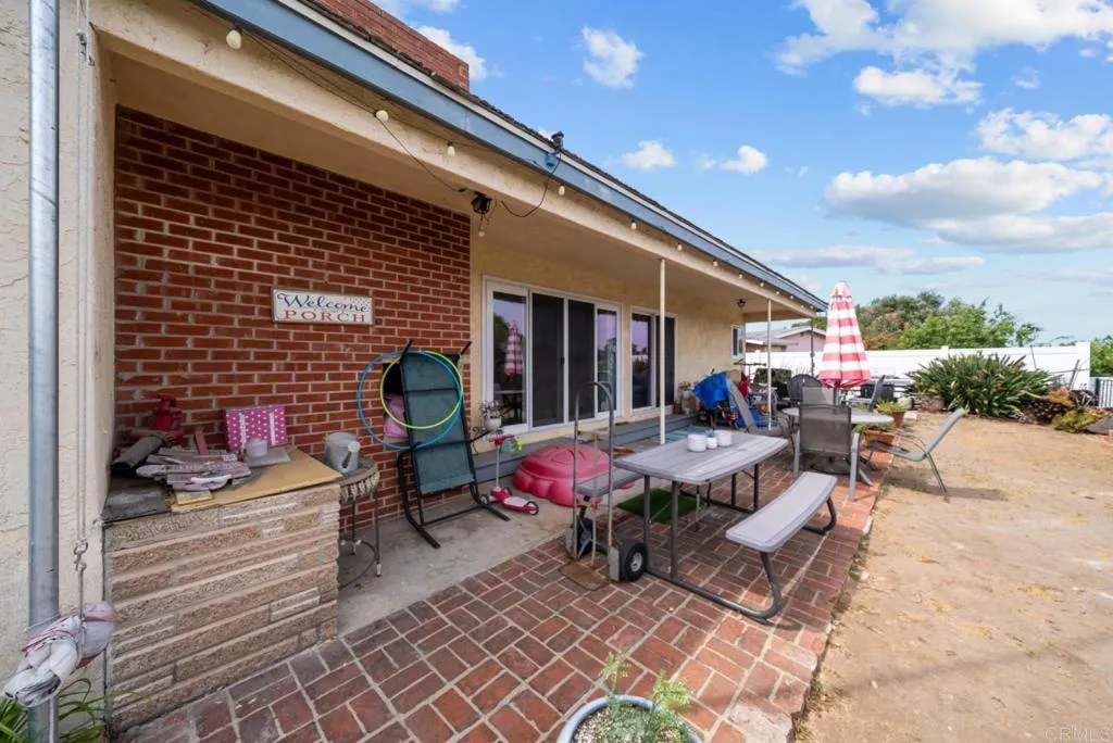https://cdn.realtyfeed.com/cdn/127/306706999/0094460e8d2e0b45284c487fb026d84a.webp