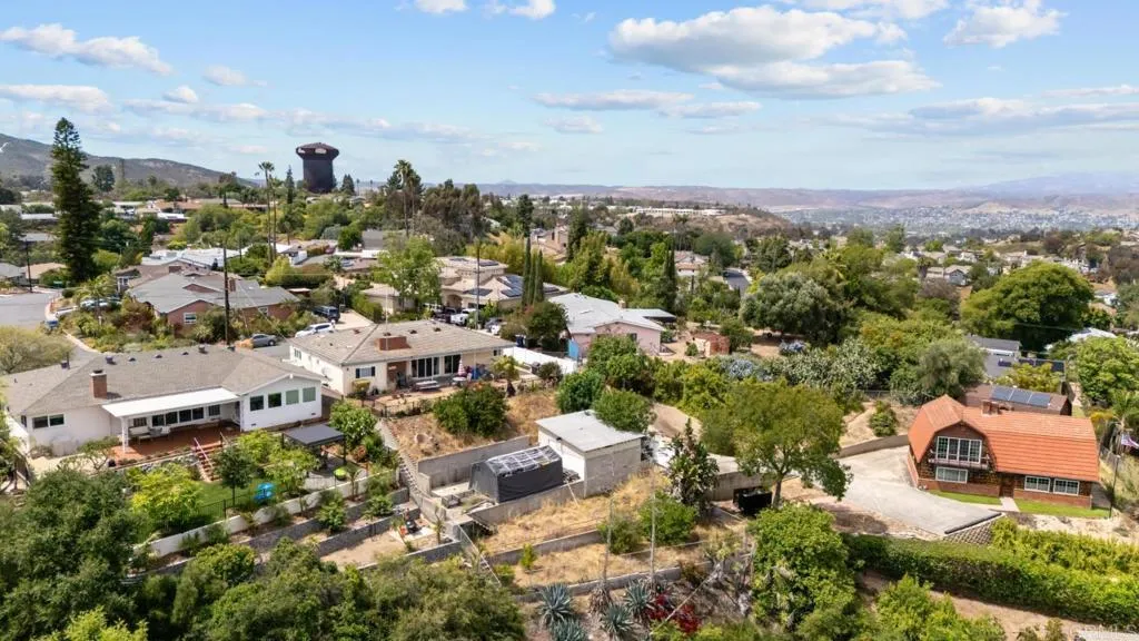 https://cdn.realtyfeed.com/cdn/127/306706999/1ad502ad41b742d35a9846ae136eb3fd.webp