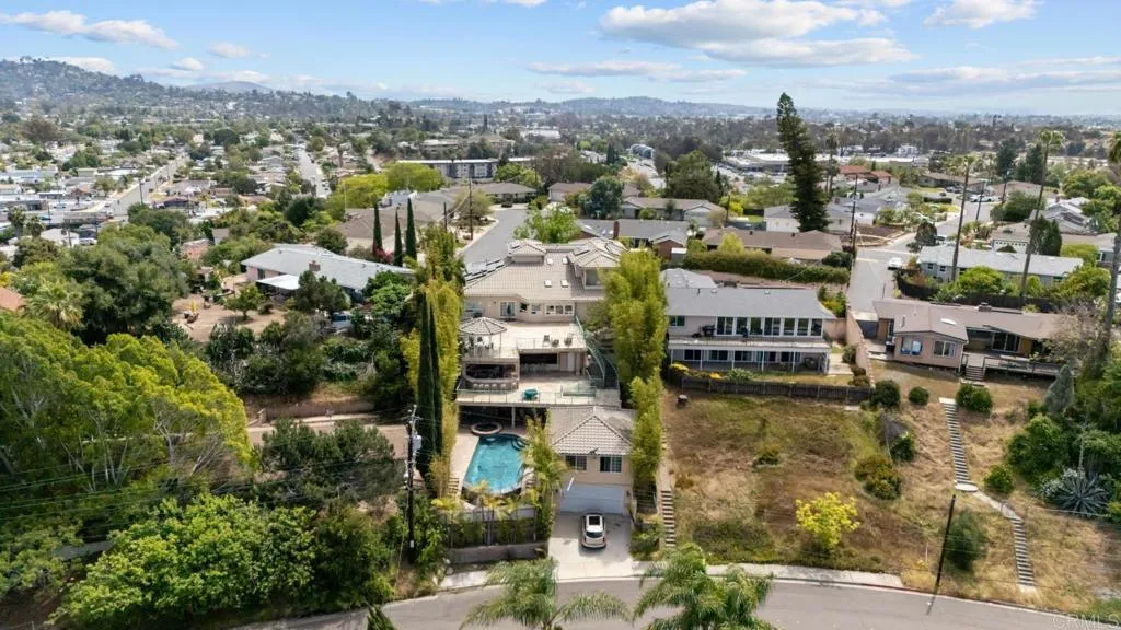 https://cdn.realtyfeed.com/cdn/127/306706999/2aa69a202ad4fcfc6f501d9811c9c331.webp