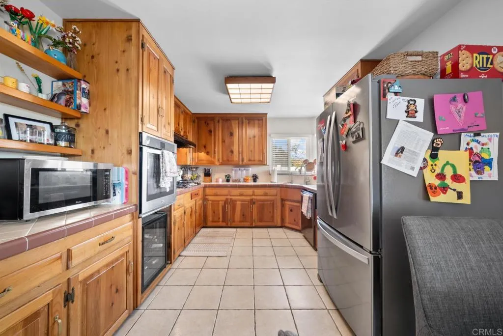https://cdn.realtyfeed.com/cdn/127/306706999/3d092db2faa309f0d289fa4d26861903.webp