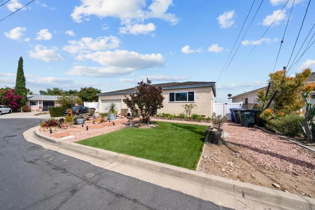 https://cdn.realtyfeed.com/cdn/127/306706999/6eb41666cd80b56504e670016d243190.webp