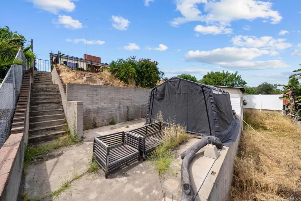https://cdn.realtyfeed.com/cdn/127/306706999/71ad24b482a2352c4976ba42fa255bd7.webp
