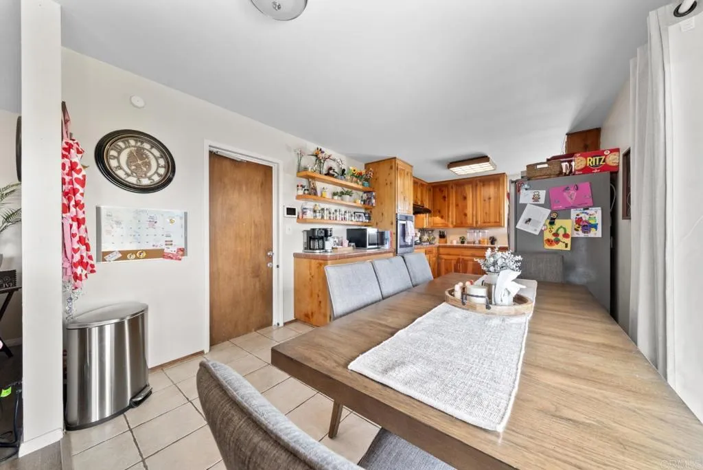 https://cdn.realtyfeed.com/cdn/127/306706999/decb678d0b6a102e73fd9cb00cd9aa99.webp
