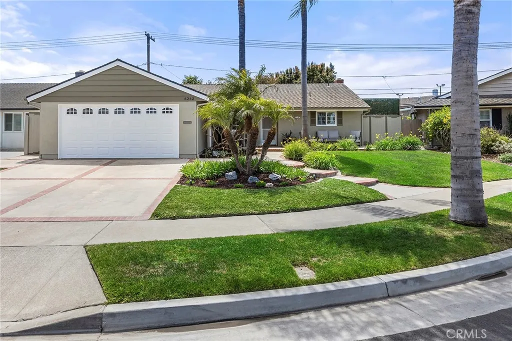 Huntington Beach, CA 92647