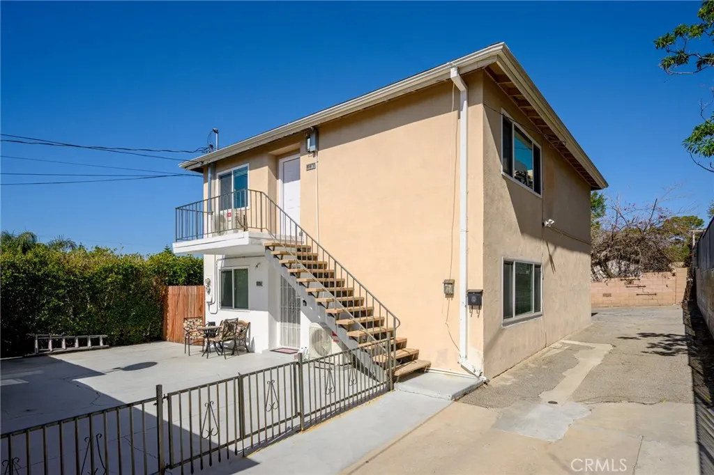 Tujunga, CA 91042