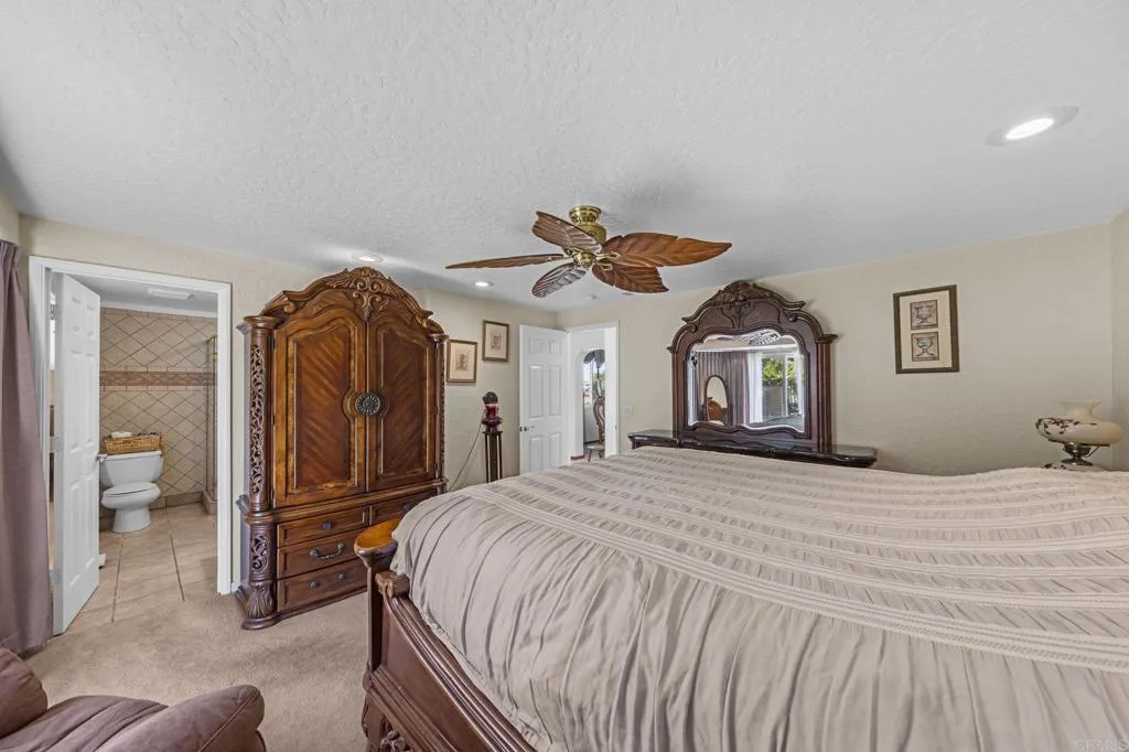 https://cdn.realtyfeed.com/cdn/127/306707092/193c7b3f2d4503fc36561254a6d036e2.webp