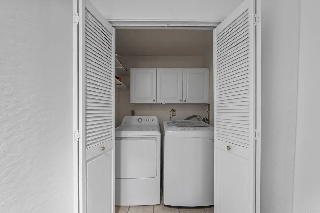 https://cdn.realtyfeed.com/cdn/127/306707092/20f2a0b528f76e333bec09b7bd9485c6.webp