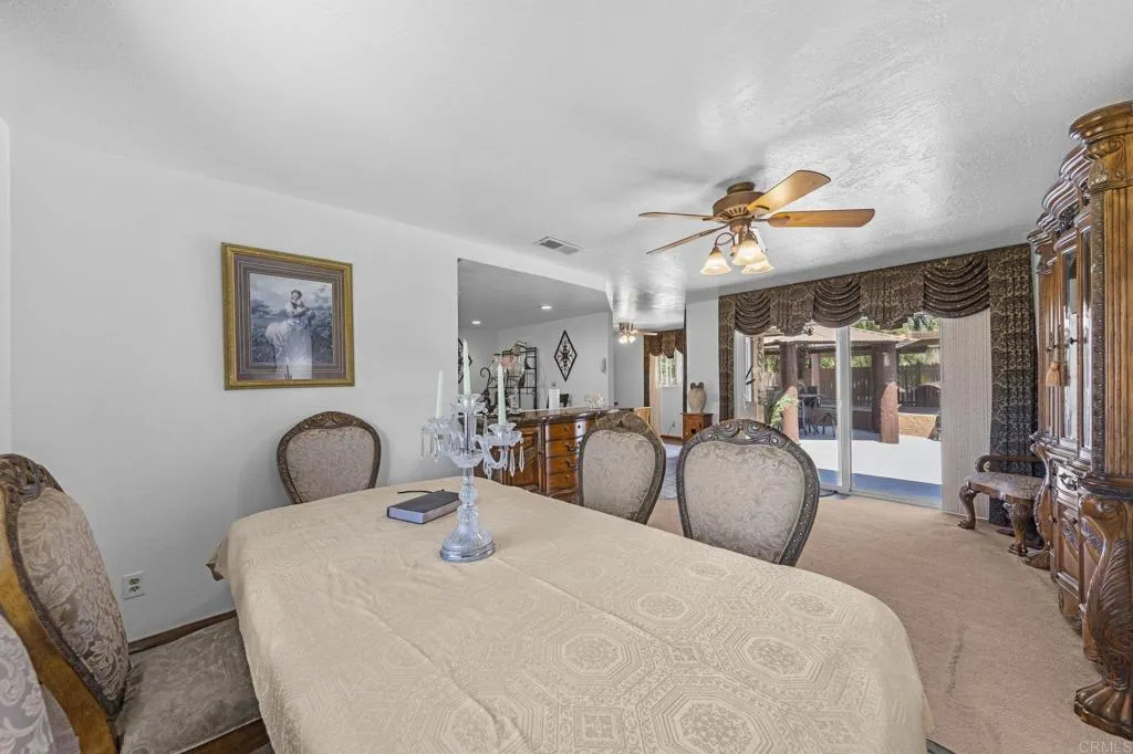 https://cdn.realtyfeed.com/cdn/127/306707092/c8cf4a563c6892d29a838d6d45ed911e.webp