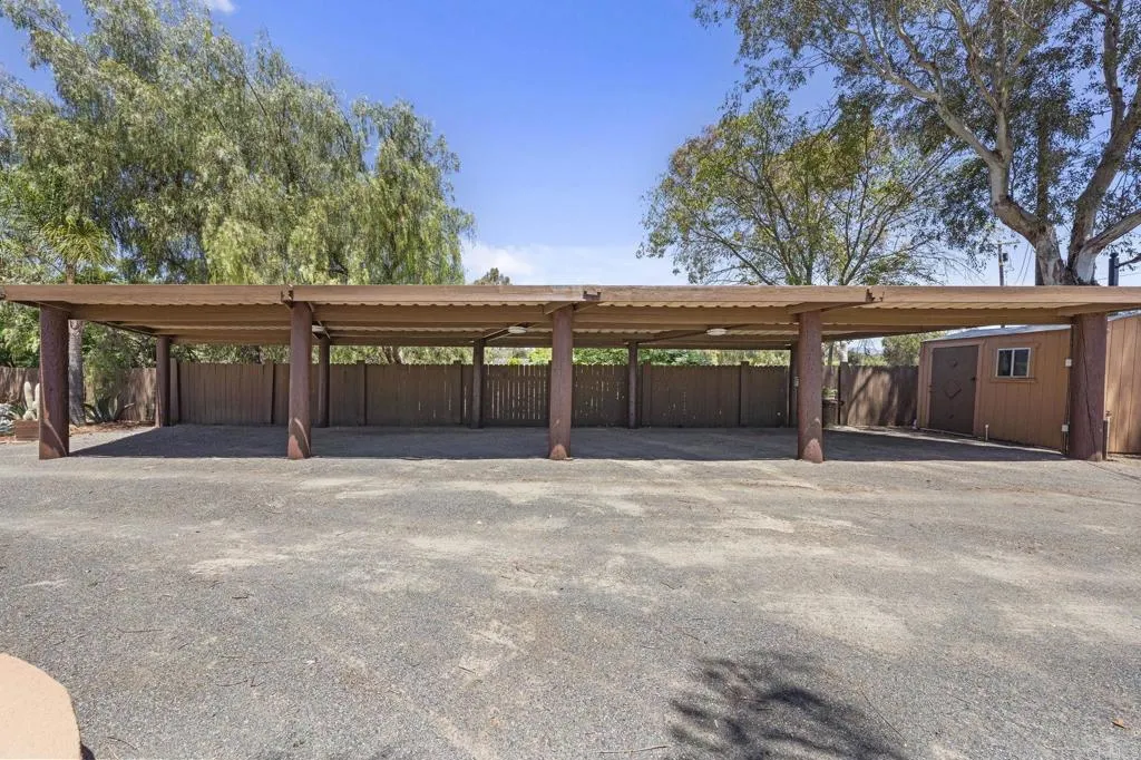 https://cdn.realtyfeed.com/cdn/127/306707092/fd0160699ef5e323dc205070a8adde29.webp