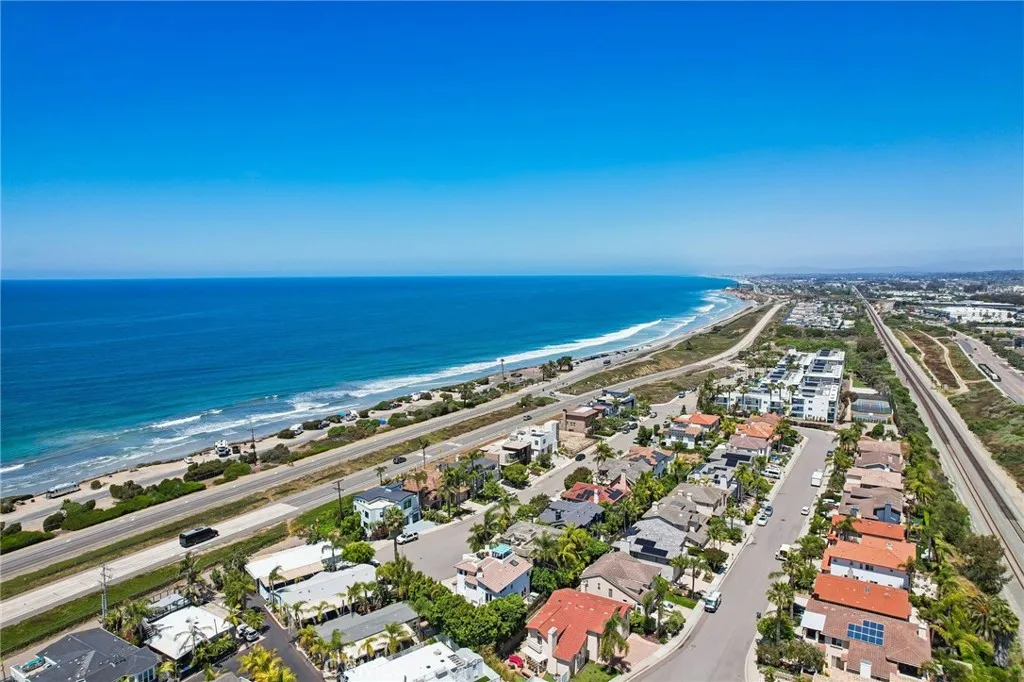 https://cdn.realtyfeed.com/cdn/127/306707184/178805471152cded03d6d2dafebdacf7.webp