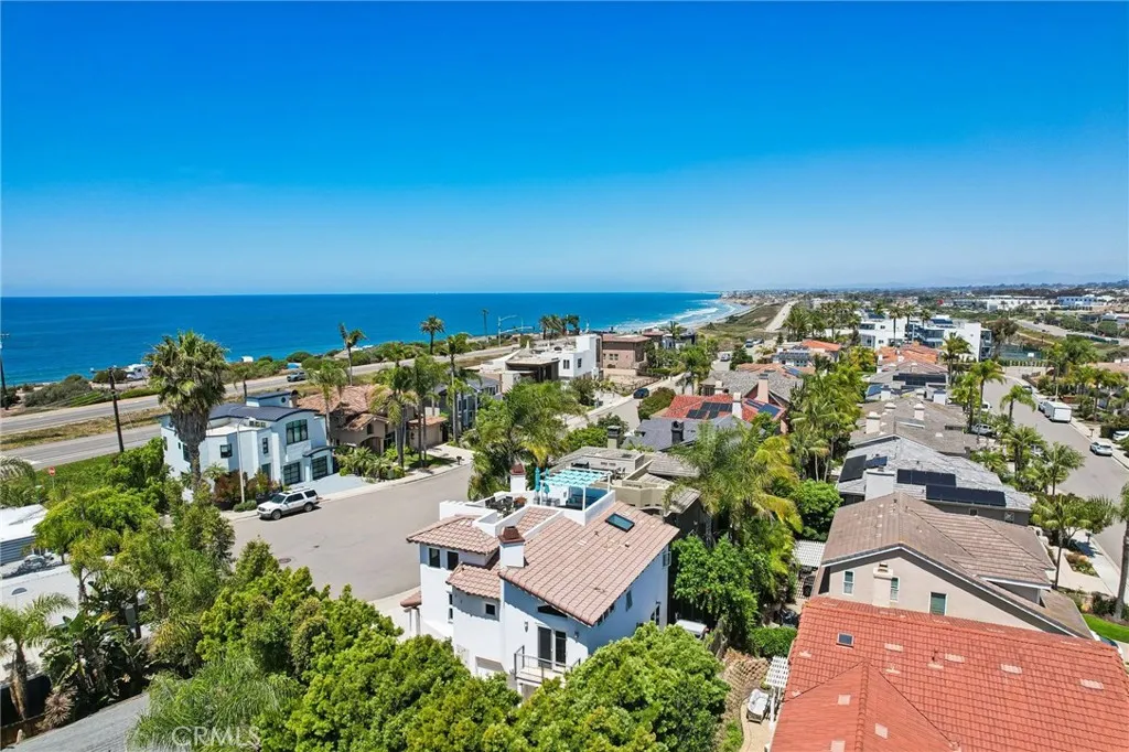 https://cdn.realtyfeed.com/cdn/127/306707184/f42d4148d1f895a38f20344883c94e62.webp