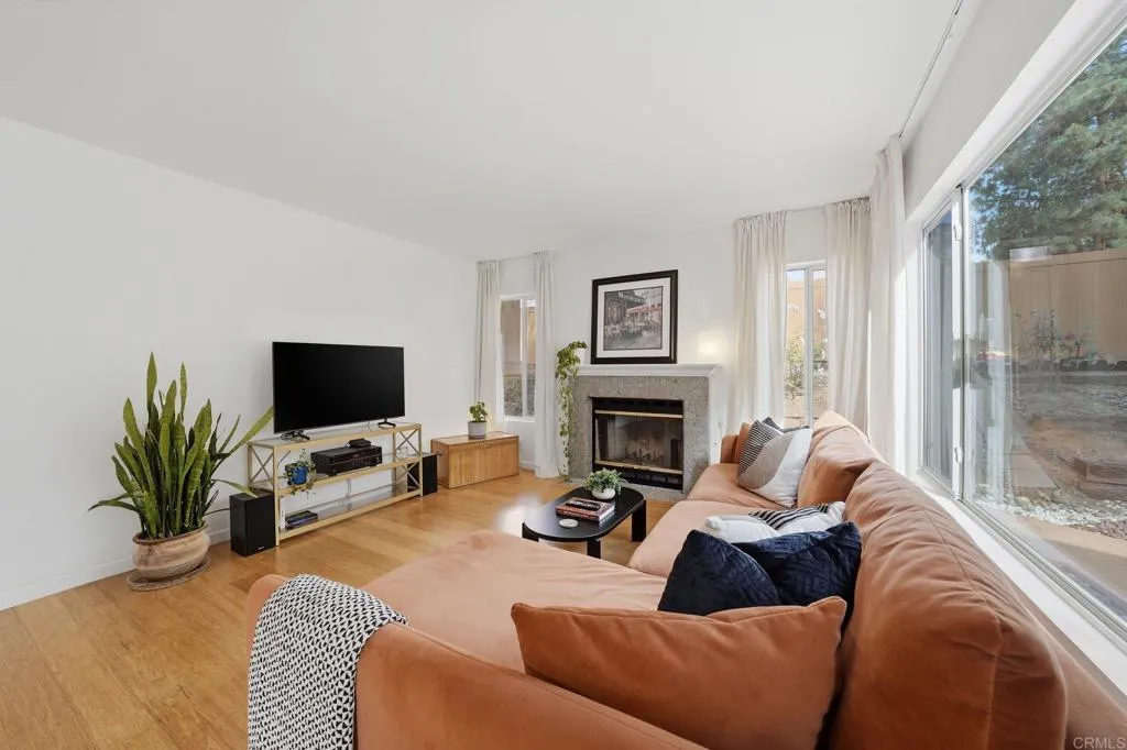 https://cdn.realtyfeed.com/cdn/127/306707206/9dfb3256d4e769209a64e8da4295352d.webp