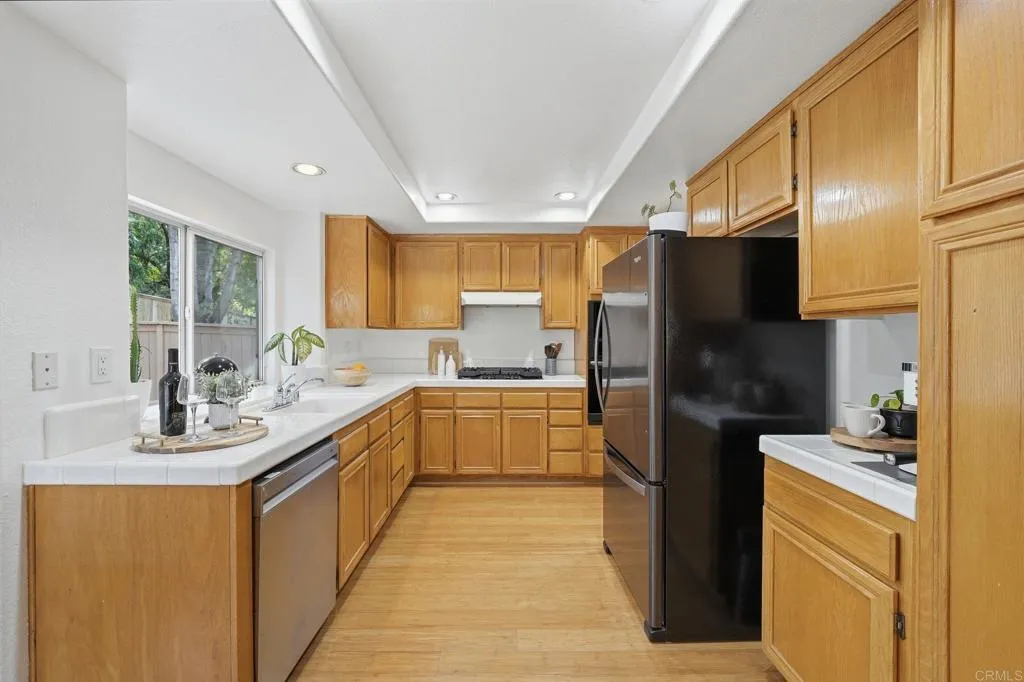 https://cdn.realtyfeed.com/cdn/127/306707206/ac694f97fa2ec8b024e40455962637e5.webp