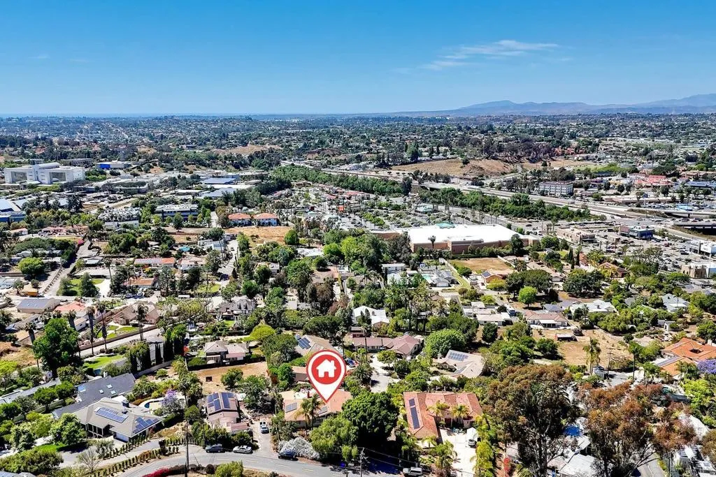 https://cdn.realtyfeed.com/cdn/127/306707250/3aef67f478682879a5b885bc6a7aef1e.webp
