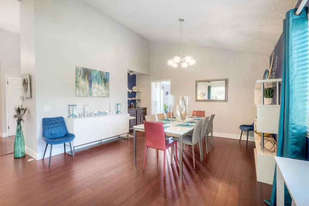 https://cdn.realtyfeed.com/cdn/127/306707250/4afdbbf7eec040d2e84586bcdf87c7a9.webp