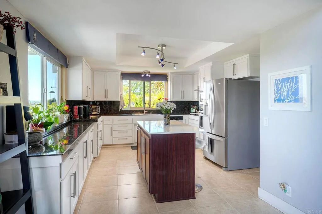 https://cdn.realtyfeed.com/cdn/127/306707250/a8e13333793e4d3b691bdac12b714494.webp