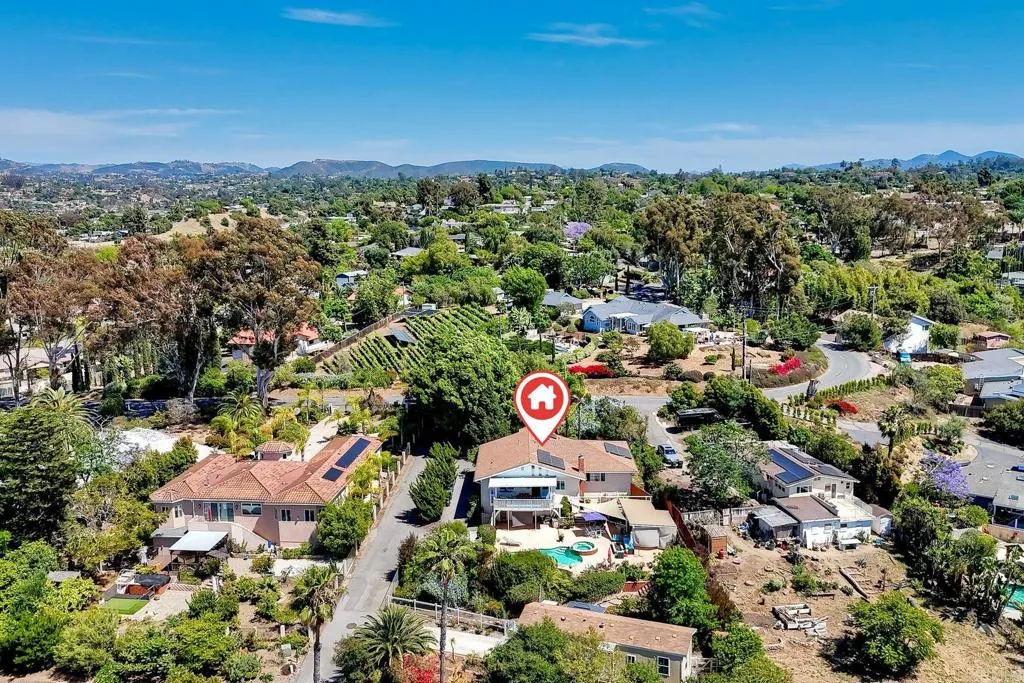 https://cdn.realtyfeed.com/cdn/127/306707250/d1cf8f858c6b00ce197eff537b22d7b0.webp