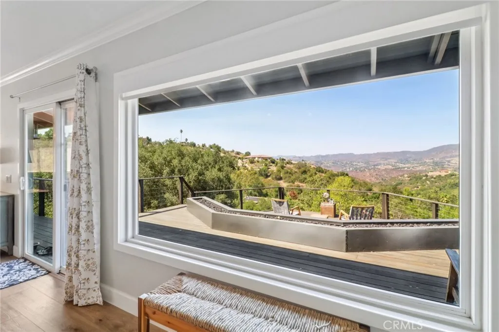 https://cdn.realtyfeed.com/cdn/127/306707263/22650dbc937128edb27db06b7209fc49.webp